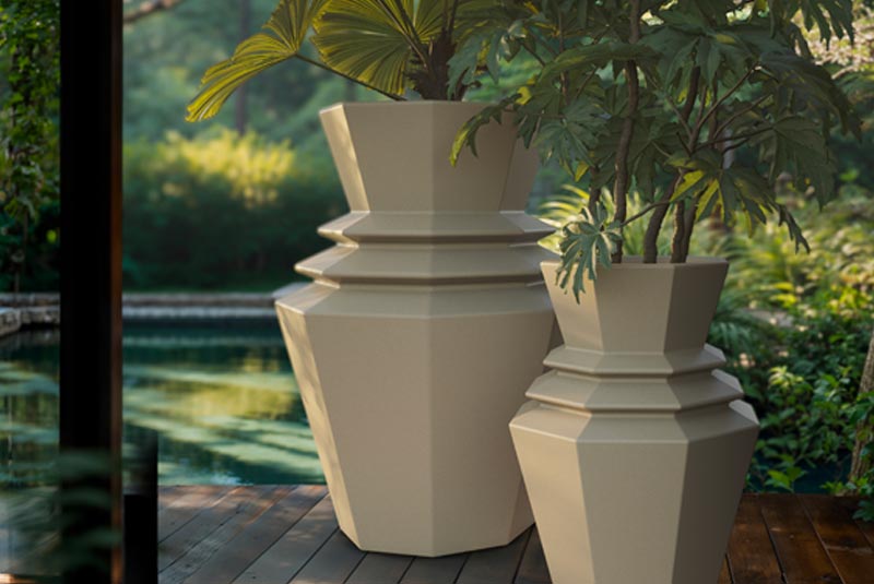 Vondom Origami Hinoki pot